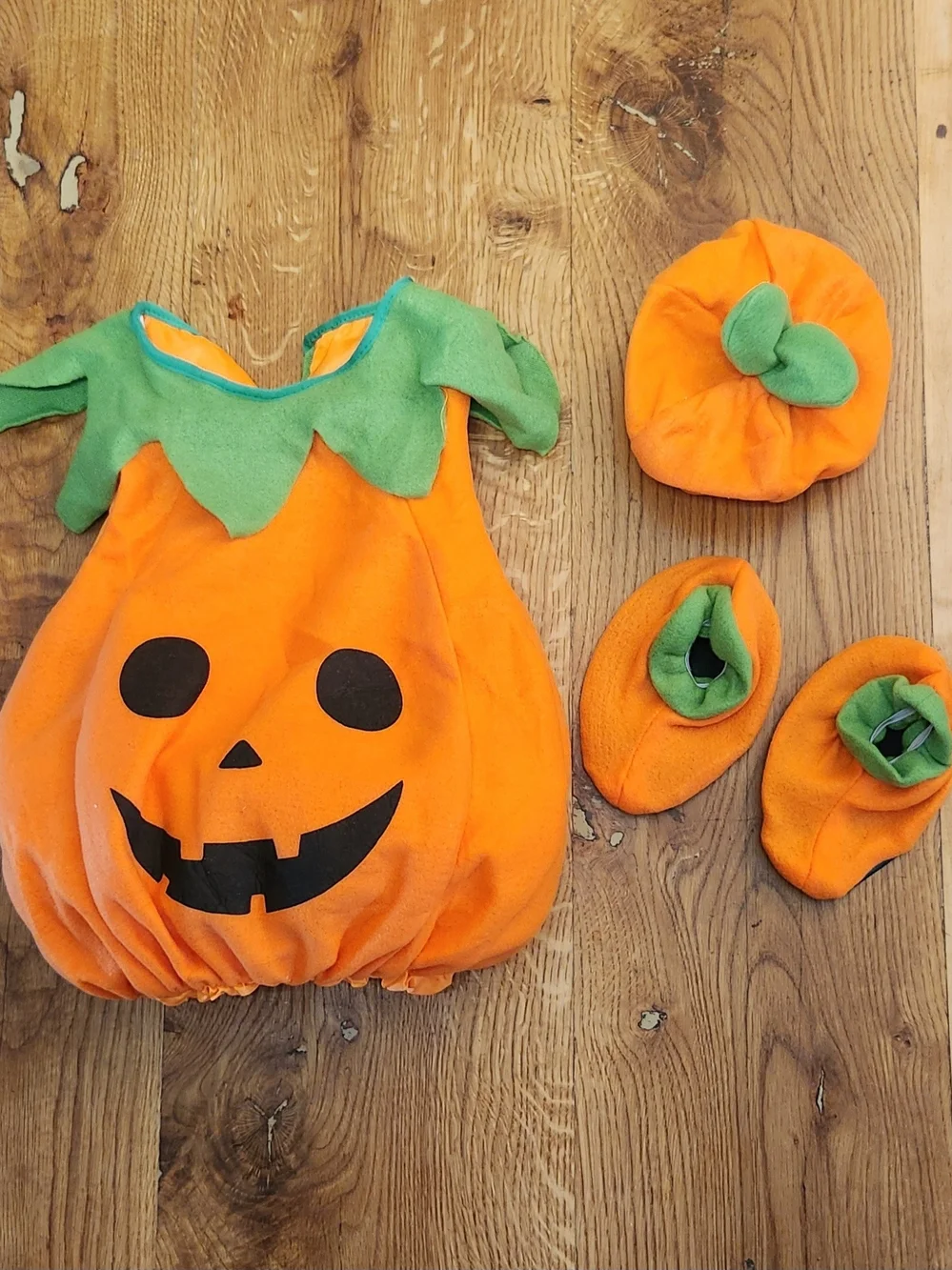 Orange Pumpkin Costume with Hat and Booties New 06-12 Months